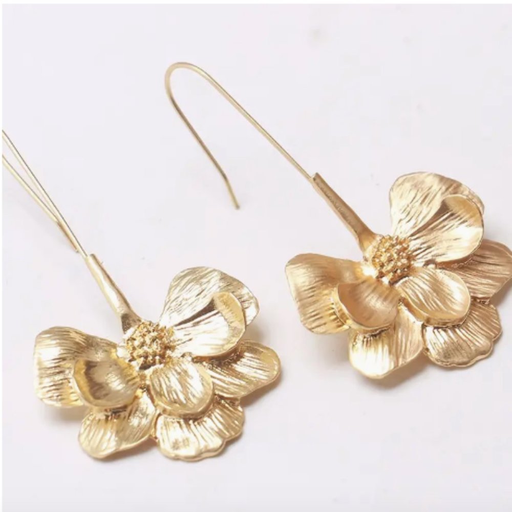 18k Gold Plated Flower Drop Earrings - Picture 4 of 6